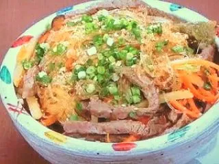 牛こま肉とピーマンのチャプチェ