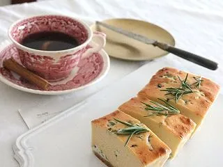 ブルーチーズ好きのブルーチーズケーキ改良…