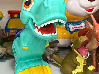オポレのゴミハエで恐竜と出会う