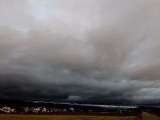 地味めに染まる
