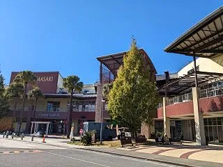 エミフルMASAKIで「愛媛輸入車フェス…