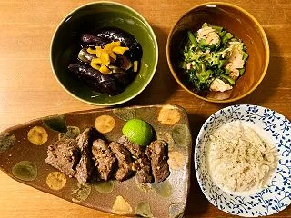 ステーキの日の献立