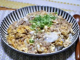食べ飽きない味「鶏ひき肉でそぼろ親子プレ…