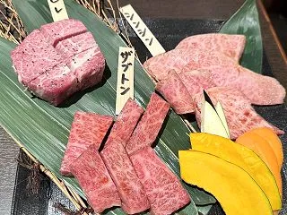 焼肉大栄閣にて夕食