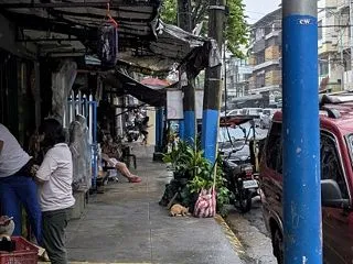 パラニャケ.パサイ単身赴任先素行調査依頼…
