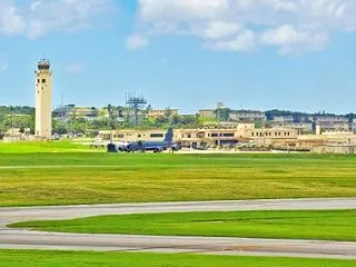 米軍、沖縄の嘉手納基地（極東最大級の米空…