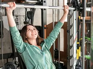 五十肩の人が筋トレを始める前に知っておき…