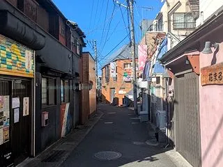 久里浜にある自衛隊御用達の飲み屋街「たそ…