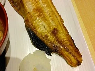 広島駅ビル「さち福や」でほっけ定食―行列…