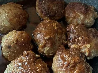 ご飯を作る