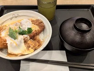 松屋「ロースかつ丼」