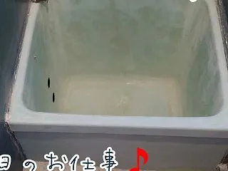 本日のお仕事元店舗アパート部屋の改装作業…