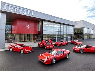 フランスにあるフェラーリディーラー、明日…