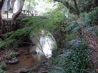 横浜市内最古の石橋・昇龍橋を訪ねて