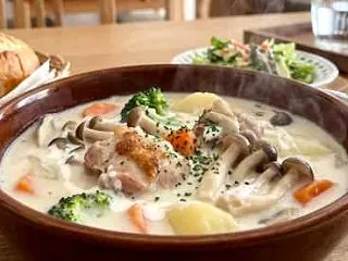 コク旨濃厚！「たっぷりキノコと鶏肉の極み…