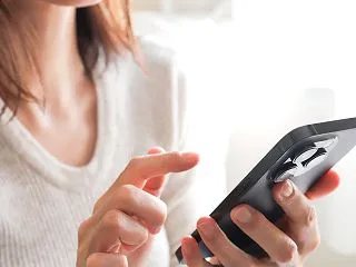 SNSに振り回されて毎日辛いし、疲れまし…