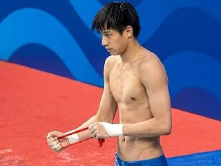 スタイルが良いダイバー