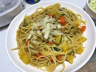 豆苗チーズカレースパゲティー