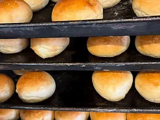 【ご予約のお知らせ】本日はたくさんのバン…
