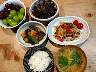 豚肉と玉ねぎの生姜炒め