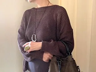 こなれ感！！ メッシュなニットの辛口コー…