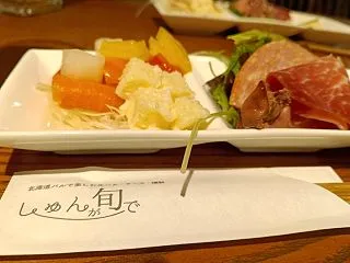 飲んで喋って食べて笑って
