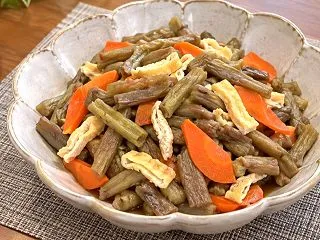 初挑戦してみた里芋の茎の料理
