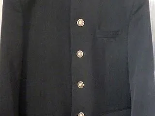 子どもの通う中学の制服押し付け全体主義は…