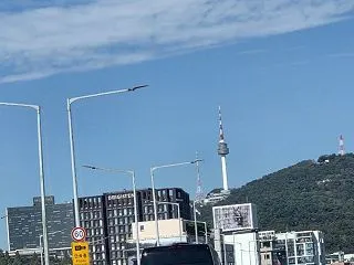 台風と通訳インターンとお誕生日祝い