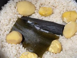 栗ご飯炊きました♪昨日は十三夜でしたね！…