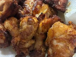 焼き肉のたれに漬けこんで鶏のから揚げ。・…