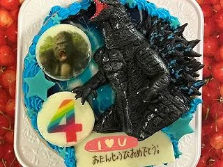 怒りの咆哮 吠えるゴジラケーキ