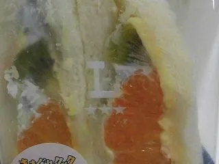 ローソン きまぐれクック監修 青いホイッ…