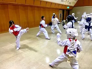 休会中の大学生も稽古に参加｜261019…