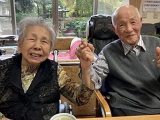２４日 コロコロ紙コップゲーム