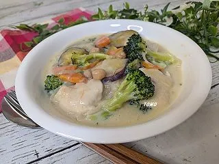 ひよこ豆入りさつま芋の豆乳クリームシチュ…