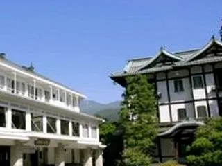 【日光金谷ホテル】千原ジュニアさんが訪れ…