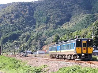 安保上の重要土地取引規制強化を図れ
