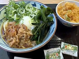 イオンペイ支払い限定で肉玉ぶっかけうどん…