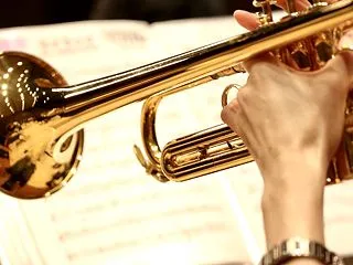 吹奏楽向きの音、オーケストラ向きの音