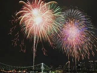 東京湾大華火祭、秋の開催は11年ぶりだそ…