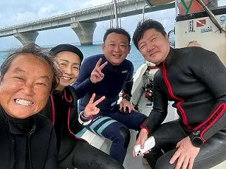 宜野湾は穏やかに潜れました～！！！