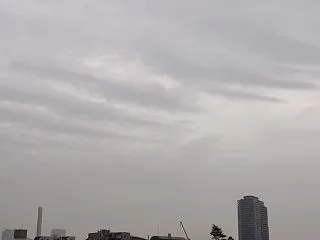 秋雨前線停滞 層積雲の波状雲