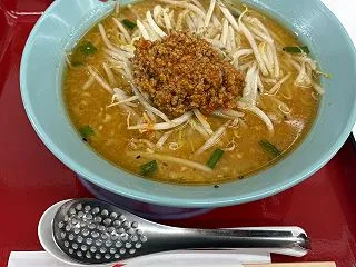 ピリカラ挽き肉味噌ラーメン@くるまやラー…