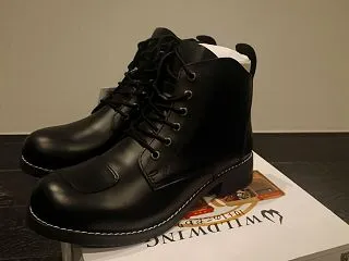 ワイルドウイングのスワローブーツを買って…