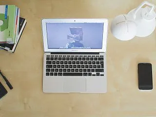 【大学の大誤算】PC購入を拒む学生には強…