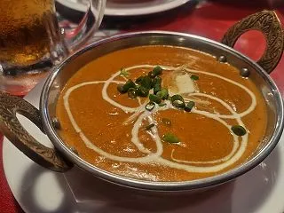 下山メシを兼ね、インド＆ネパール料理。