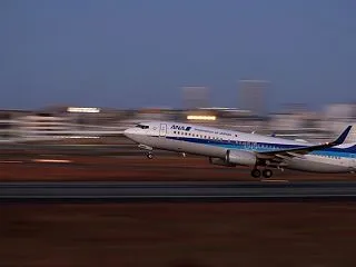 飛行機：ANA｜日没後こそ