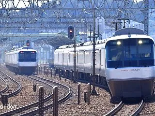 2本のEXEα、離合シーンを撮った