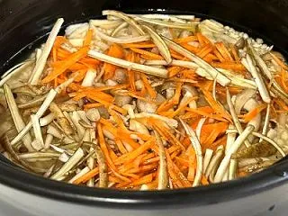 土鍋で炊き込みご飯